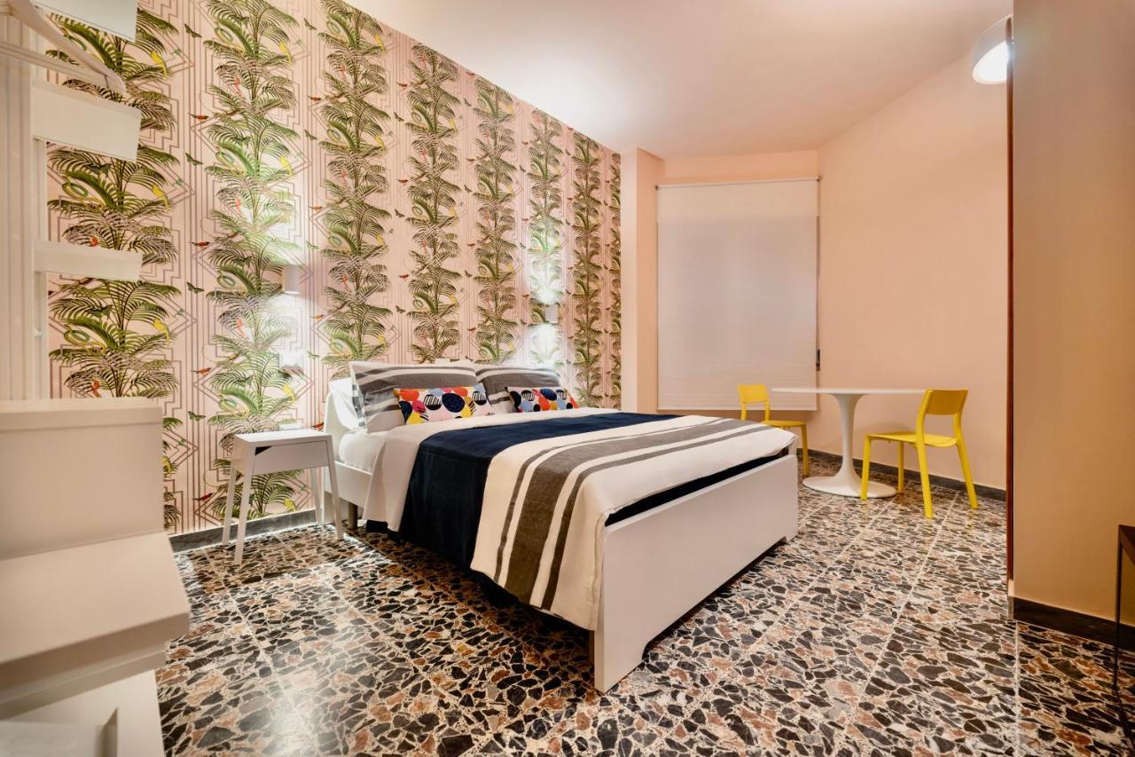 Budget Rooms Sonnino 37 칼리아리 외부 사진