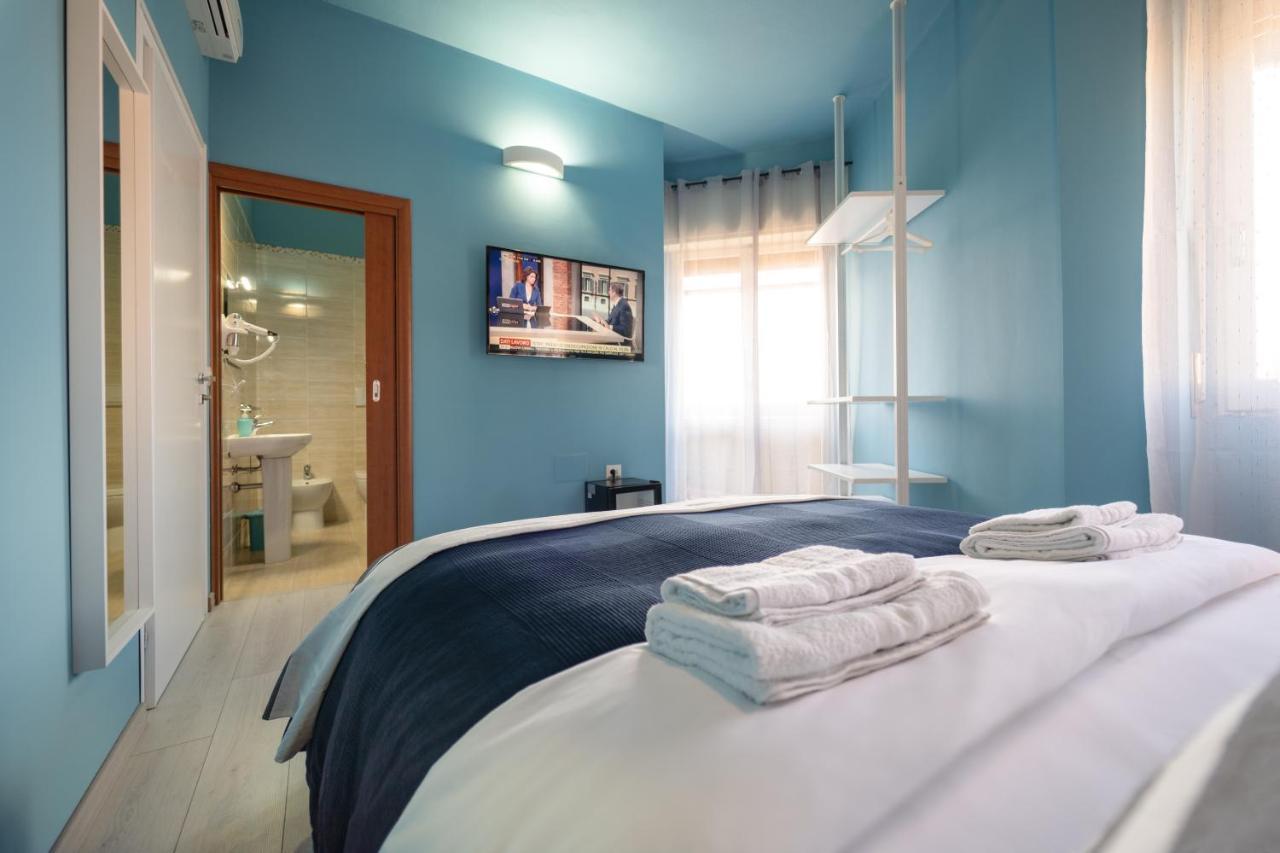 Budget Rooms Sonnino 37 칼리아리 외부 사진