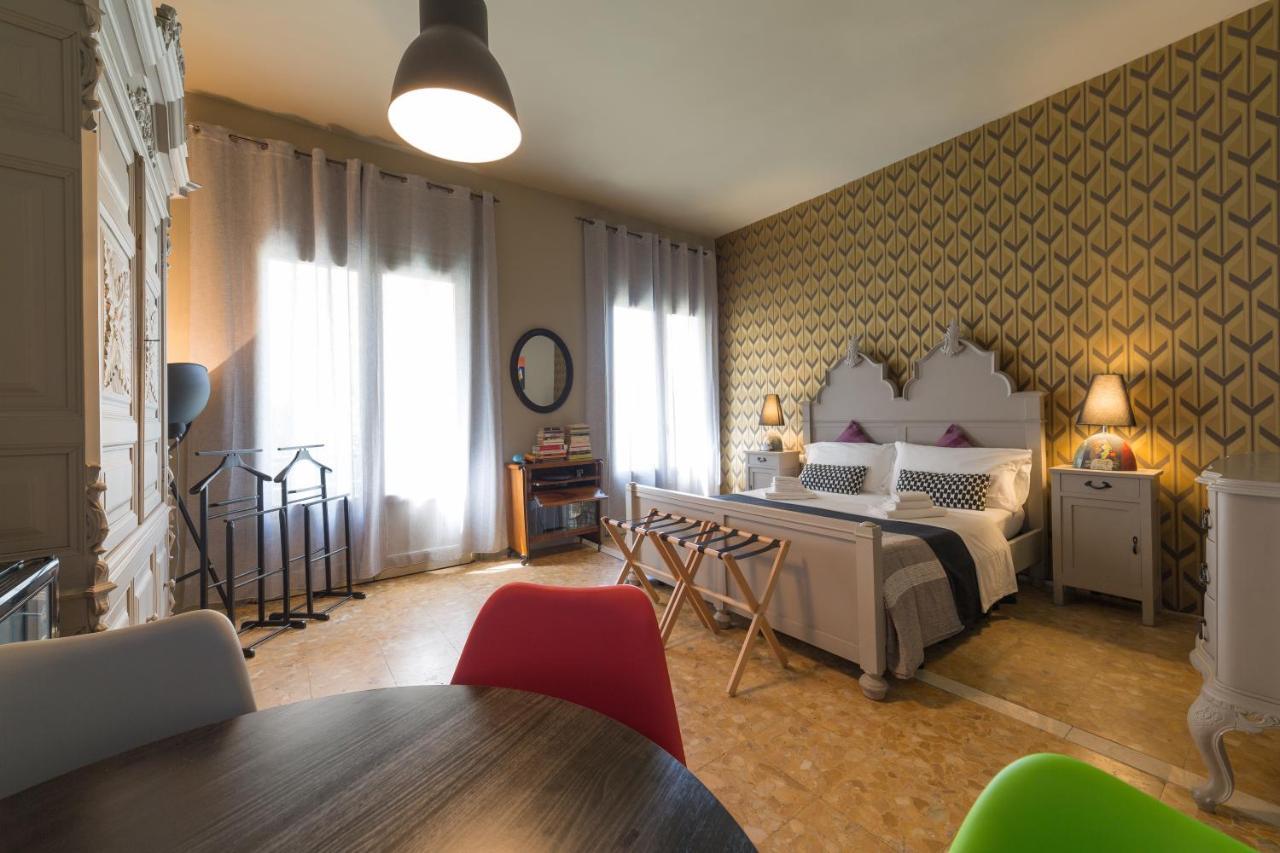 Budget Rooms Sonnino 37 칼리아리 외부 사진
